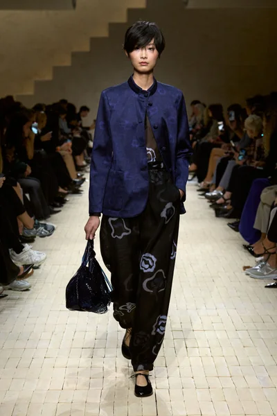 Look 59